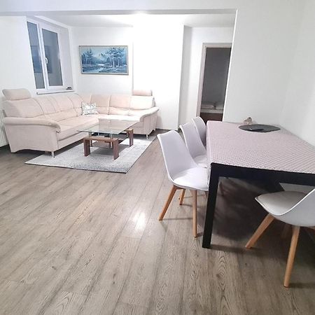 Apartament In Inima Dornei Appartement Vatra Dornei Buitenkant foto